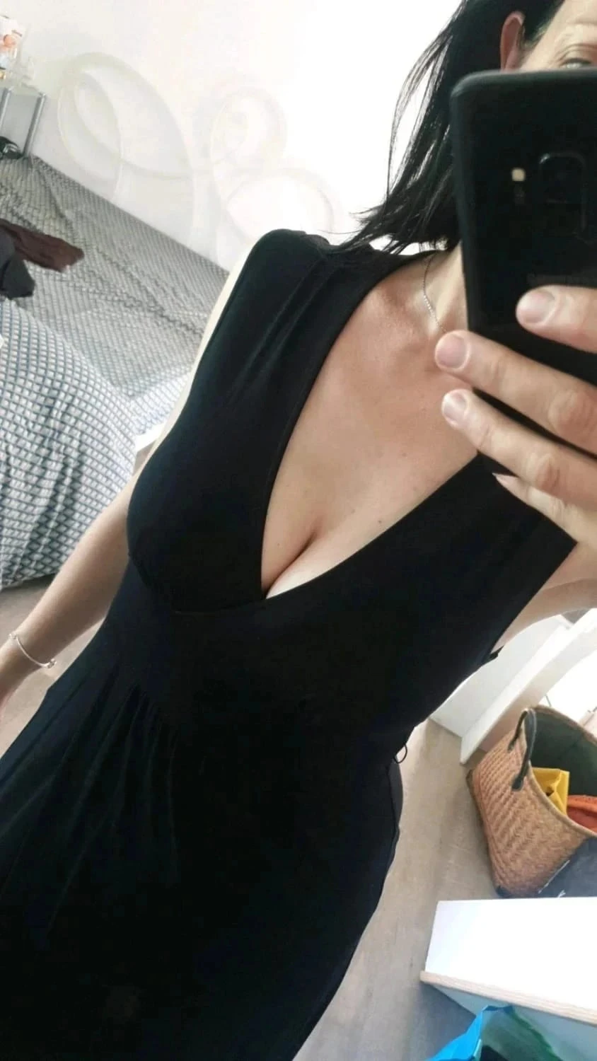 Petite robe noire Esprit taille S – photo 7